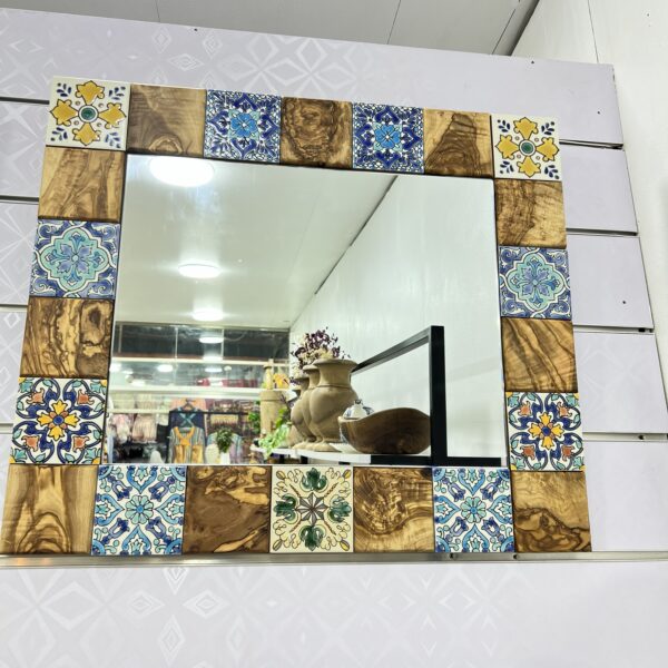 Miroir en bois d’Olivier et zelidj