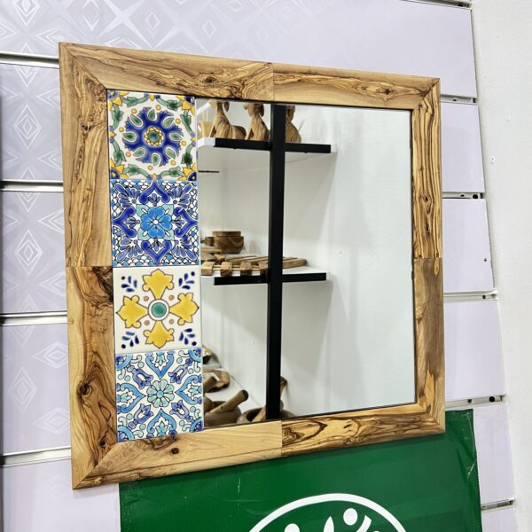 Miroir en bois d’Olivier et zelidj
