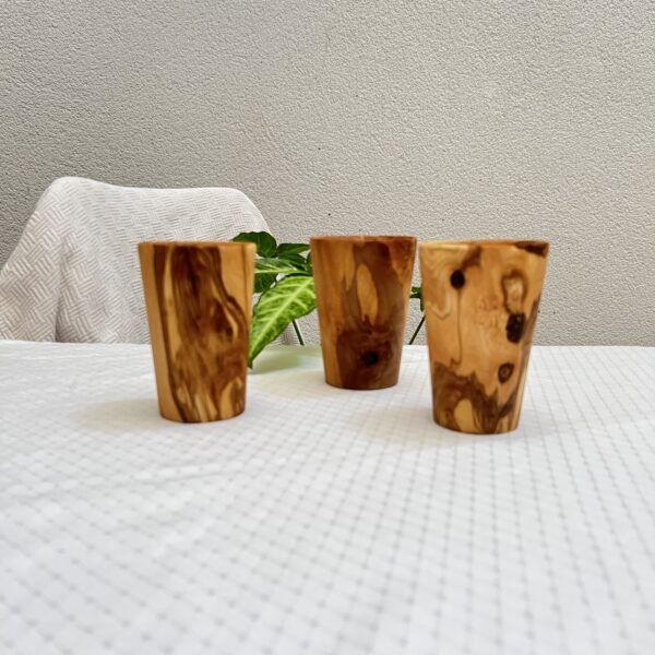 Verre en bois ( Gobelet)
