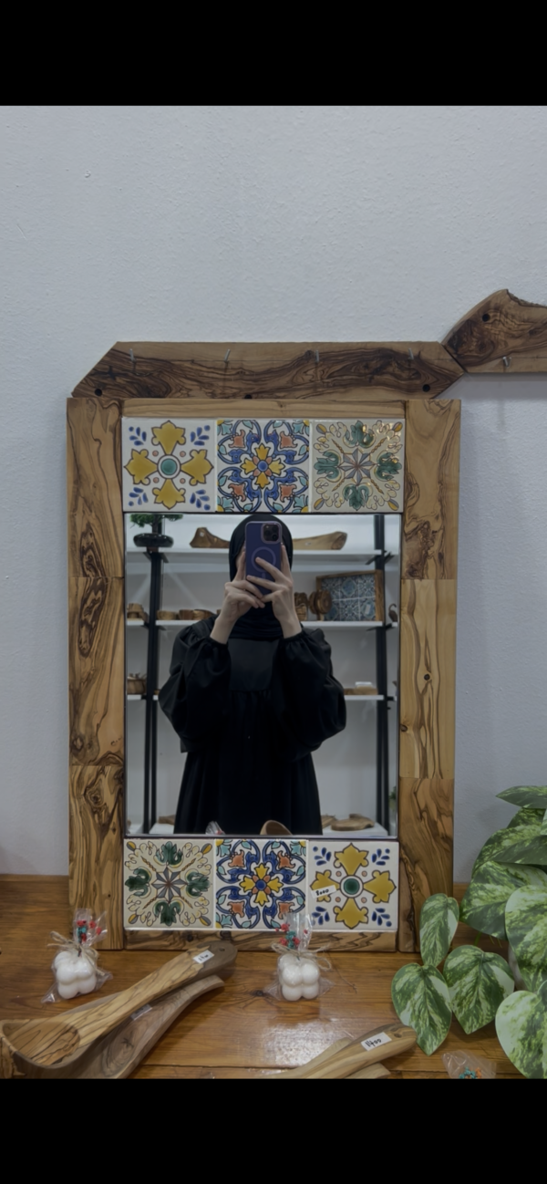 Miroir en bois d’Olivier et zelidj