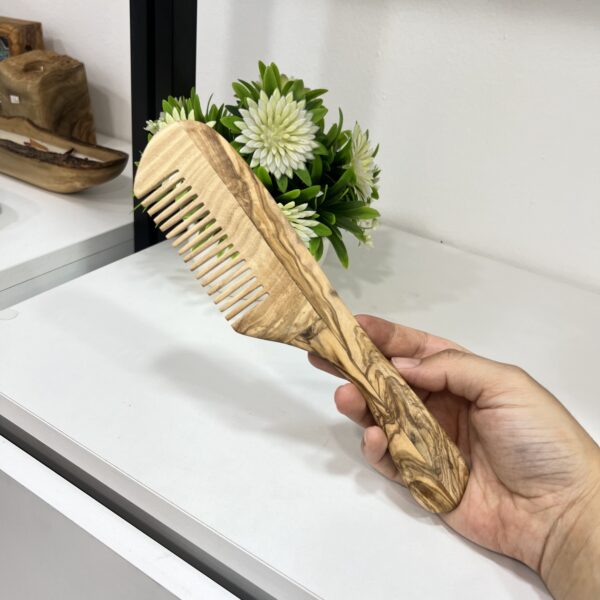 Peigne (مشط)