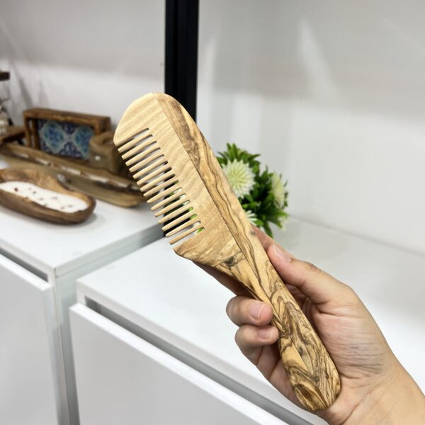 Peigne (مشط)