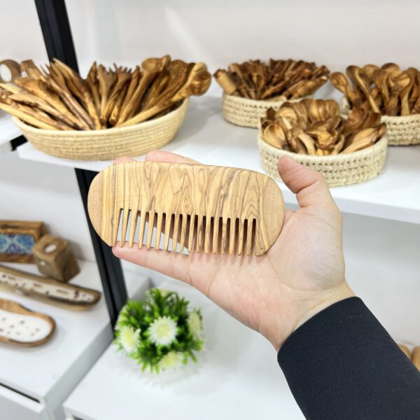 Peigne (مشط)